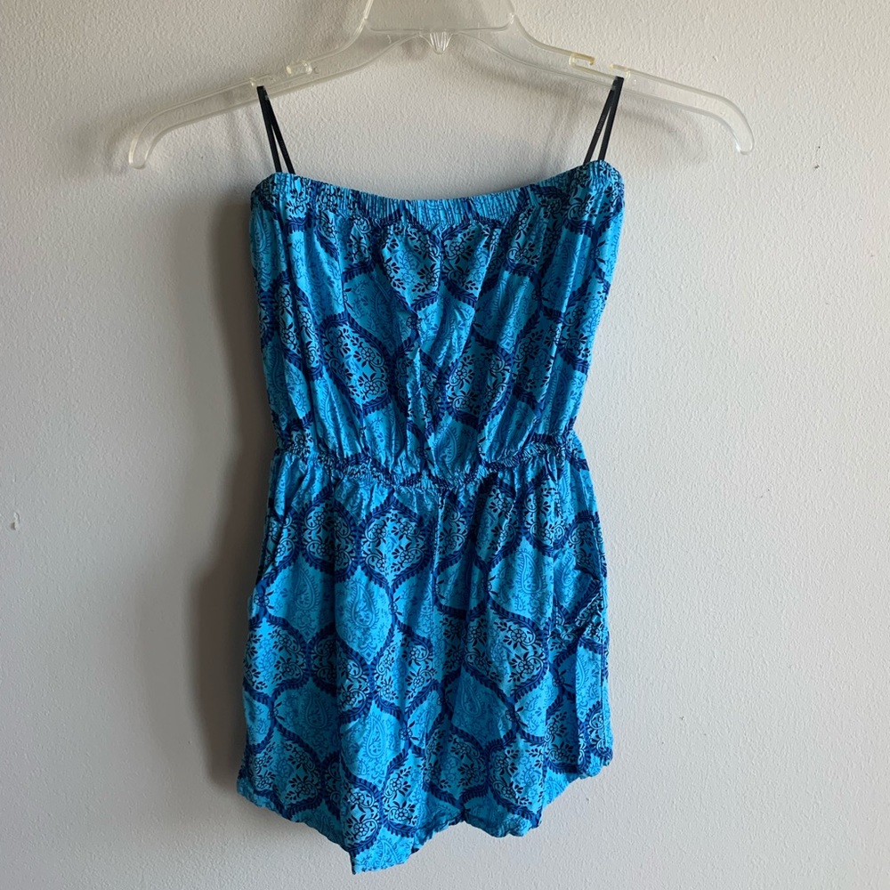 XS Forever 21 Blue Strapless Paisley Romper